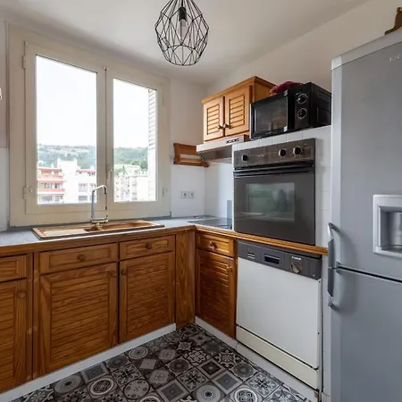 Apartment Large In Quiet Nice