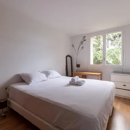 Apartment Large In Quiet *